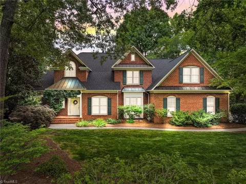 6 Allwood Ct, Greensboro, NC 27410
