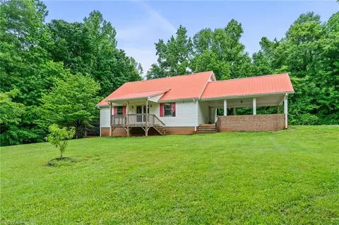 118 Pine Top Rd, Lexington, NC 27295