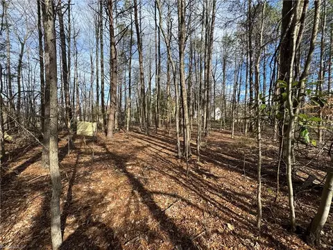 4601 Harwood Rd, Greensboro, NC 27406