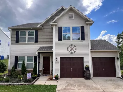 2306 Stonehaven Dr, Albemarle, NC 28001