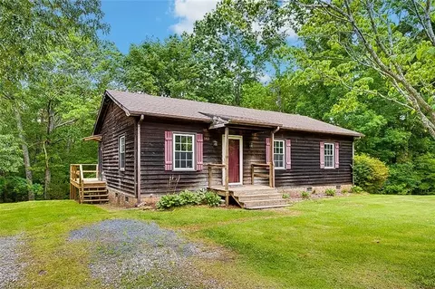 5413 Caraway Mountain Rd, Sophia, NC 27350