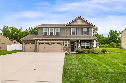 186 Knobby Tree Ct, Winston Salem, NC 27127