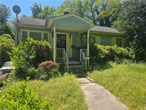 1820 Larkin St, Greensboro, NC 27406
