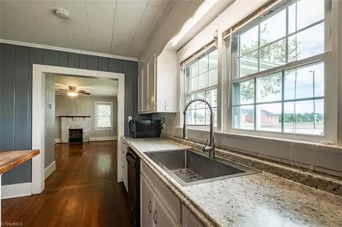 Kitchen - 7678 Nc 268, Dobson, NC 27017 photo 4 of 4