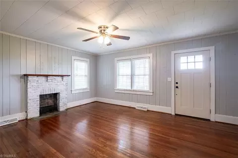 Living - 7678 Nc 268, Dobson, NC 27017 photo 1 of 2