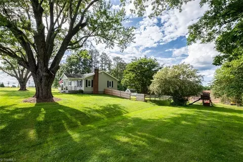 Exterior - 7678 Nc 268, Dobson, NC 27017 photo 5 of 10
