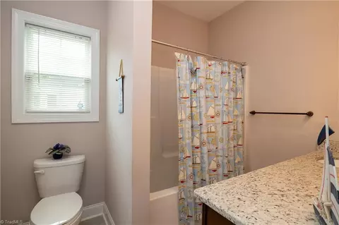 Bath - 1230 Stonewyck Dr, Salisbury, NC 28146 photo 2 of 2