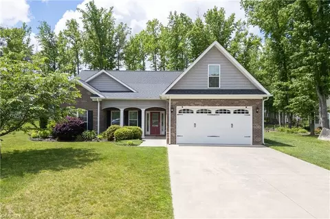 1230 Stonewyck Dr, Salisbury, NC 28146