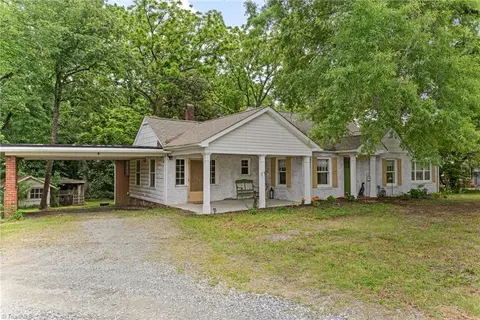 4103 Pleasant Garden Rd, Greensboro, NC 27406