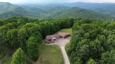 1066 Highland North Rd, North Wilkesboro, NC 28659