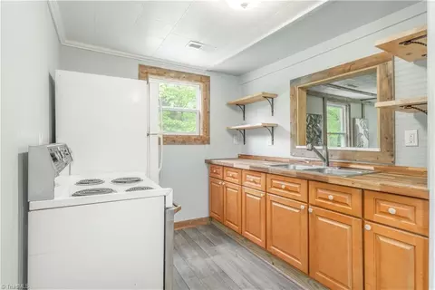 3287 Denton Rd, Denton, NC 27239 photo 7