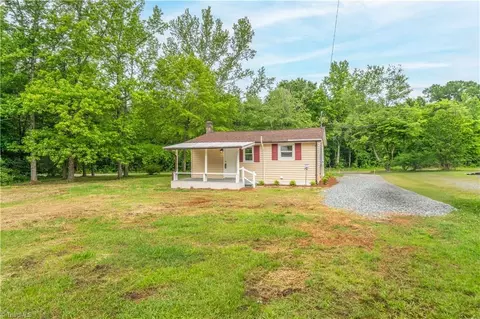 3287 Denton Rd, Denton, NC 27239 photo 3