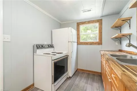 3287 Denton Rd, Denton, NC 27239 photo 8
