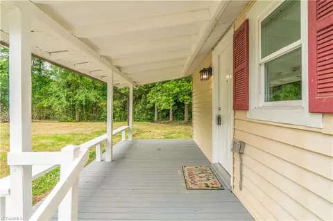 3287 Denton Rd, Denton, NC 27239 photo 5