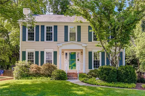 2080 Heidelbury Dr, Winston Salem, NC 27106