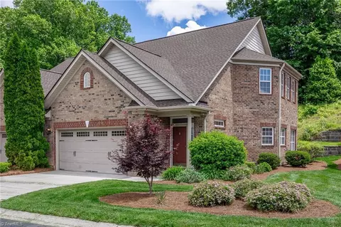 1000 Southlake Ct, Lexington, NC 27295