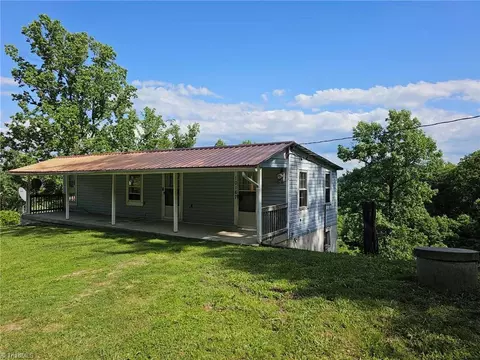 10167 Pine St W, Lowgap, NC 27024
