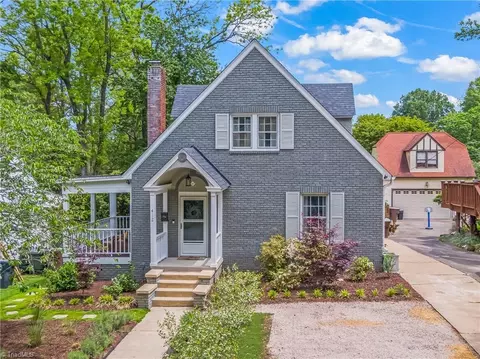 412 Hillcrest Dr, Greensboro, NC 27403