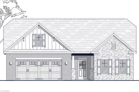 150 Castle Pond Dr, Winston Salem, NC 27107