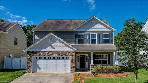 1402 Copper Cir, Mebane, NC 27302