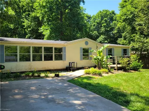 247 Brushy Dr, Lexington, NC 27295