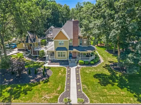4117 Saint Johns St, High Point, NC 27265