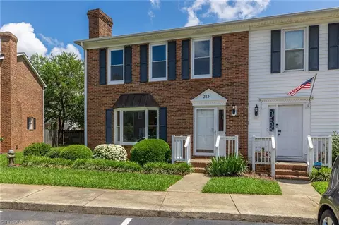 313 College Rd #A, Greensboro, NC 27410