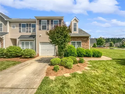 118 Penry Ln, Clemmons, NC 27012