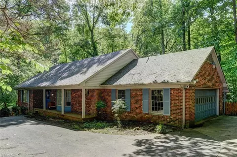 830 Ziglar Rd, Winston Salem, NC 27105