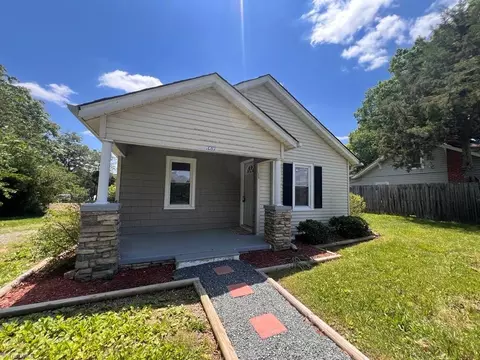 Exterior - 320 Dalton Rd E, King, NC 27021 photo 1 of 2