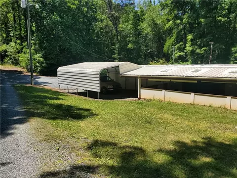 199 Lester Russell Dr, Asheboro, NC 27205