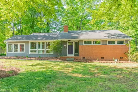 1116 Pembroke Rd, Greensboro, NC 27408