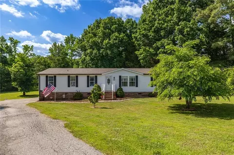 480 Bradstone Dr, Winston Salem, NC 27107
