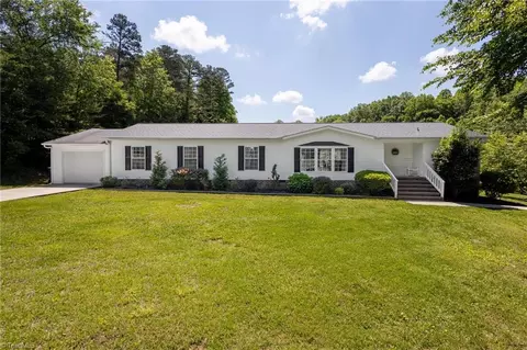 263 Vanzant Rd, Mocksville, NC 27028