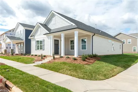 1418 Prospect Hill St, Kernersville, NC 27284