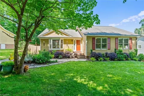 3209 Copthorne Dr, Greensboro, NC 27410