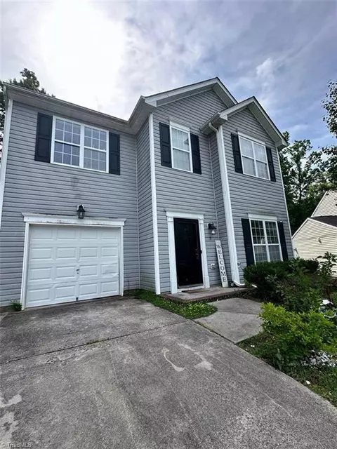 3 Forest Ridge Ct, Greensboro, NC 27406