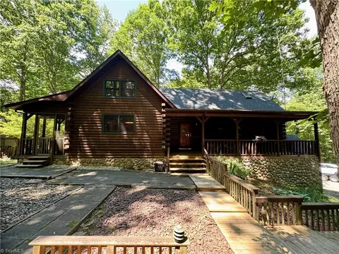 867 NW Shew Ridge Mission Rd, Wilkesboro, NC 28697