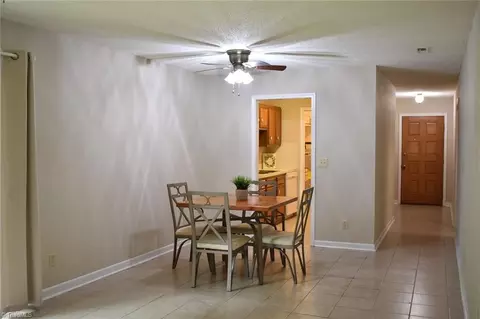 302 Windsor Manor Way #E, Kernersville, NC 27284