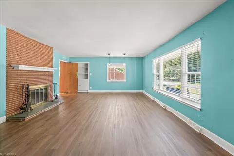 504 Overbrook Dr, High Point, NC 27262 photo 7