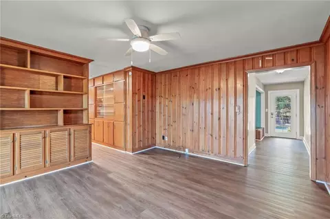 504 Overbrook Dr, High Point, NC 27262 photo 17