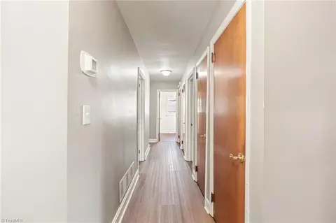 504 Overbrook Dr, High Point, NC 27262 photo 18