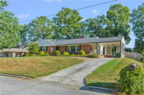 504 Overbrook Dr, High Point, NC 27262 photo 2