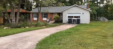 2400 Denver Dr, Greensboro, NC 27406