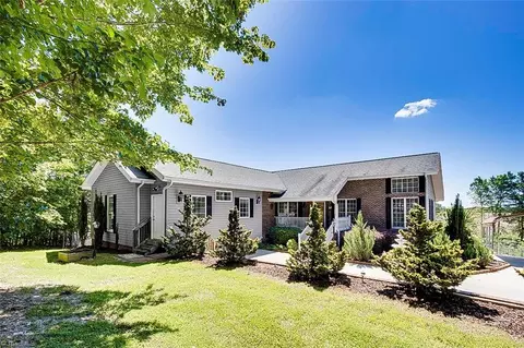 2532 Peppertree Ridge Rd, Randleman, NC 27317