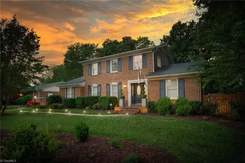 1303 Bearhollow Rd, Greensboro, NC 27410