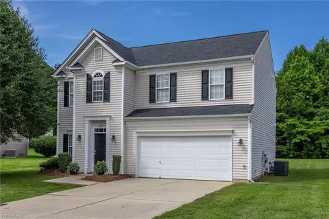 612 Lake Way, Kernersville, NC 27284