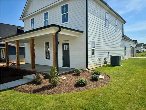 1805 Welden Village Ave, Kernersville, NC 27284