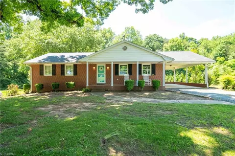 7280 Vance Rd, Kernersville, NC 27284
