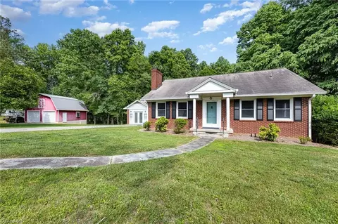 2080 Welfare Rd, Winston Salem, NC 27127